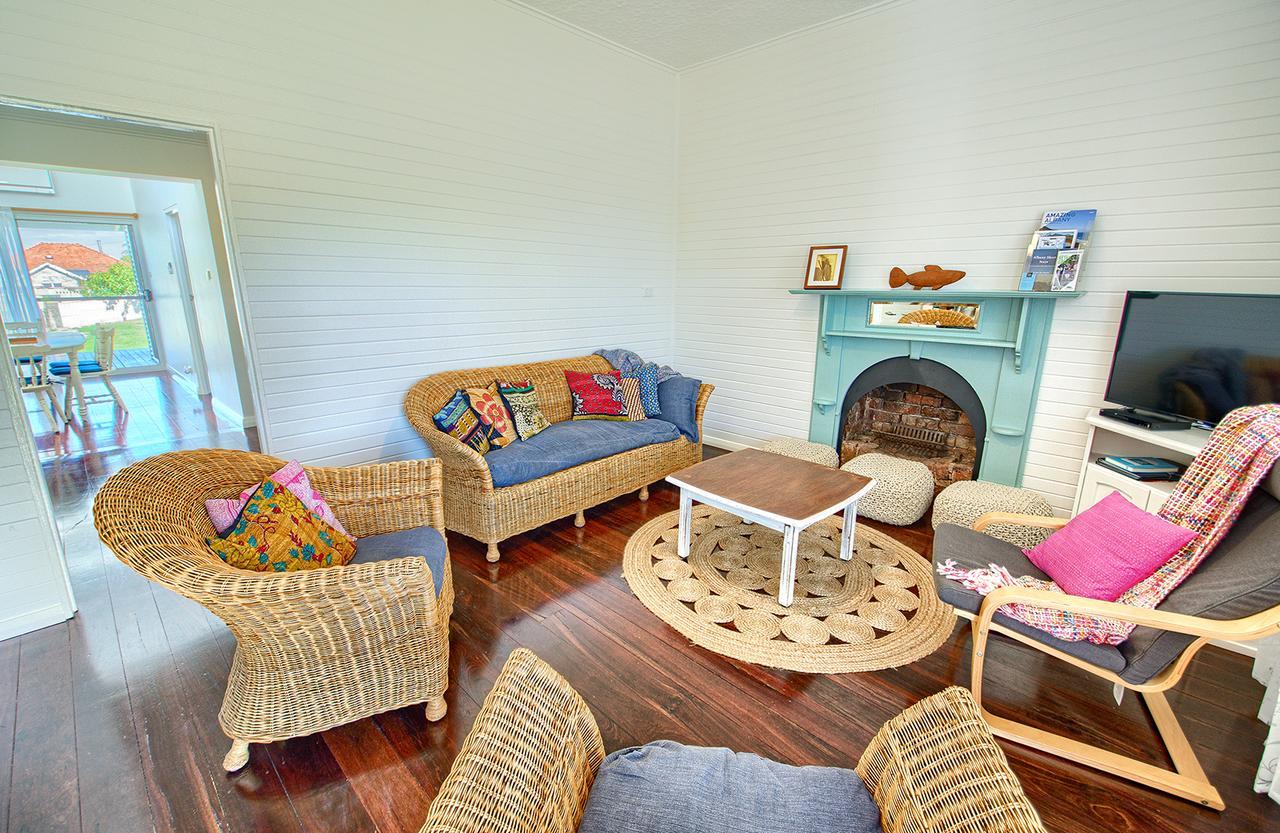Jeffries Cottage Albany Room photo